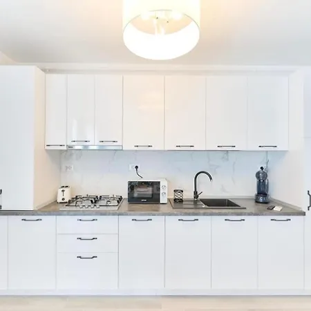Apartament Alezzi Nord 10 *
